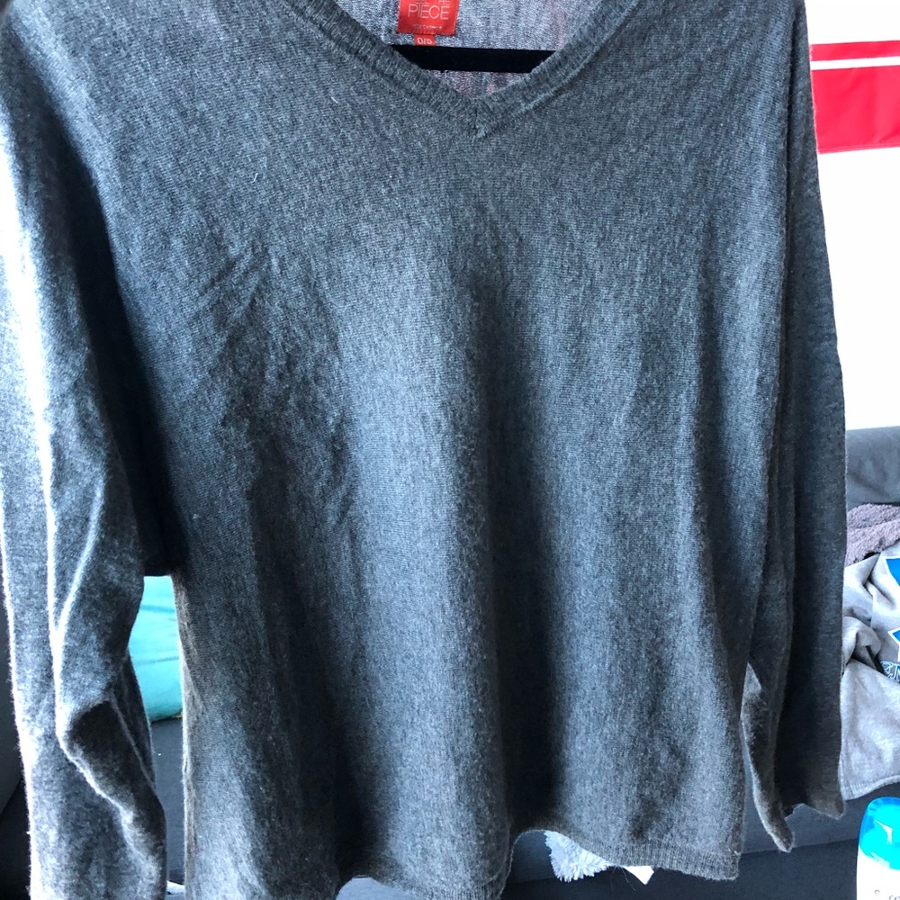 BRAND NEW GREY 100% CASHMERE LONG SLEEVE